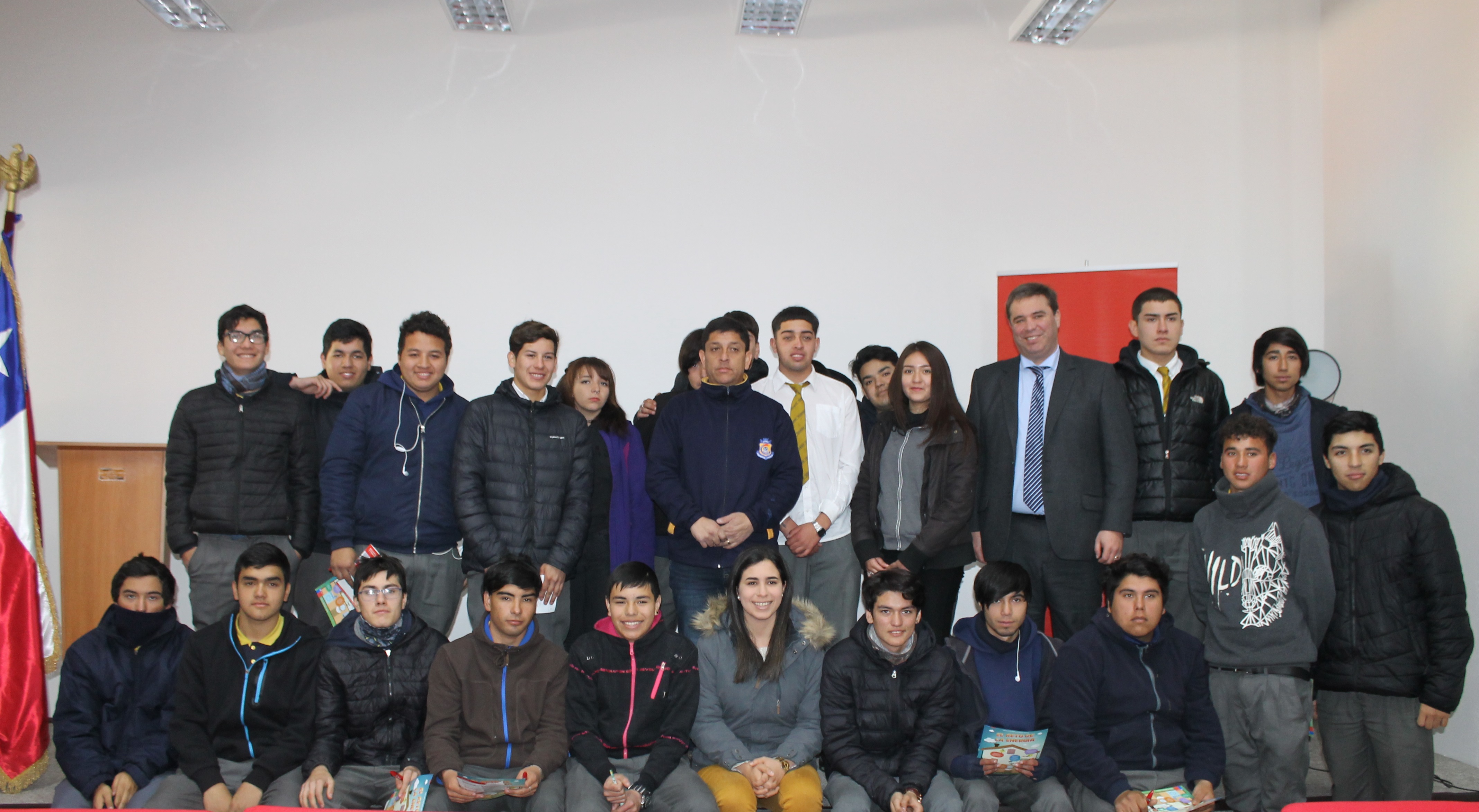 INJUV y Energía se reúnen para realizar taller a estudiantes de enseñanza media de Los Andes y Valparaíso.