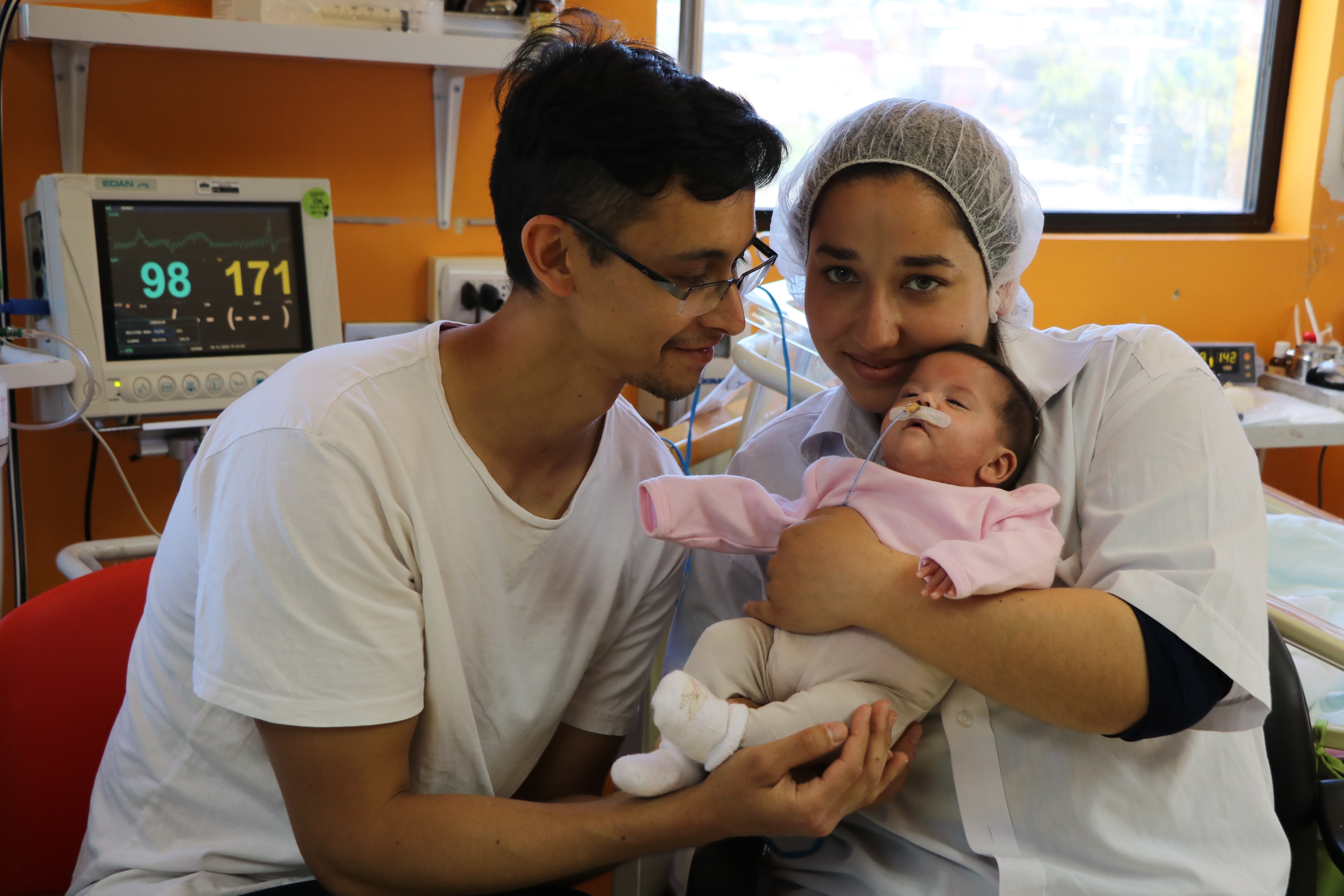 Más de 300 niños prematuros nacen al año en Hospital Dr. Gustavo Fricke SSVQ