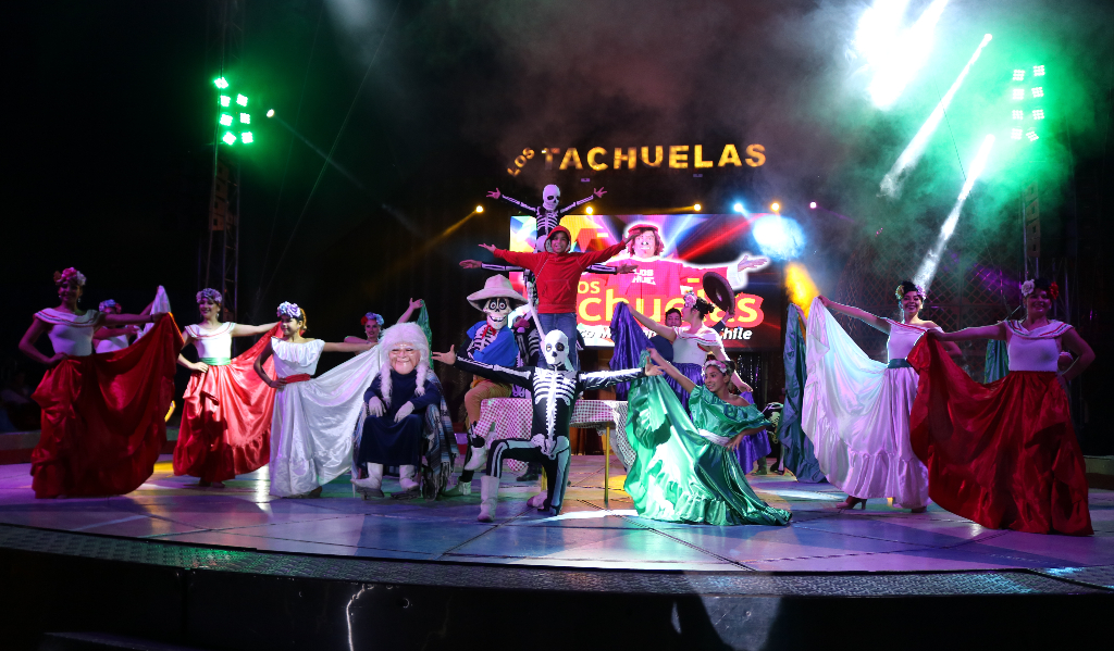 Circo Los Tachuelas ofreció espectáculo gratuito a cientos de familias de la Provincia de Valparaíso