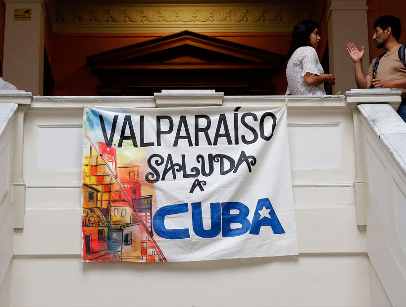 Contraloría ordenó sumario para establecer origen del dinero usado en acto pro cubano en municipio de Valparaíso