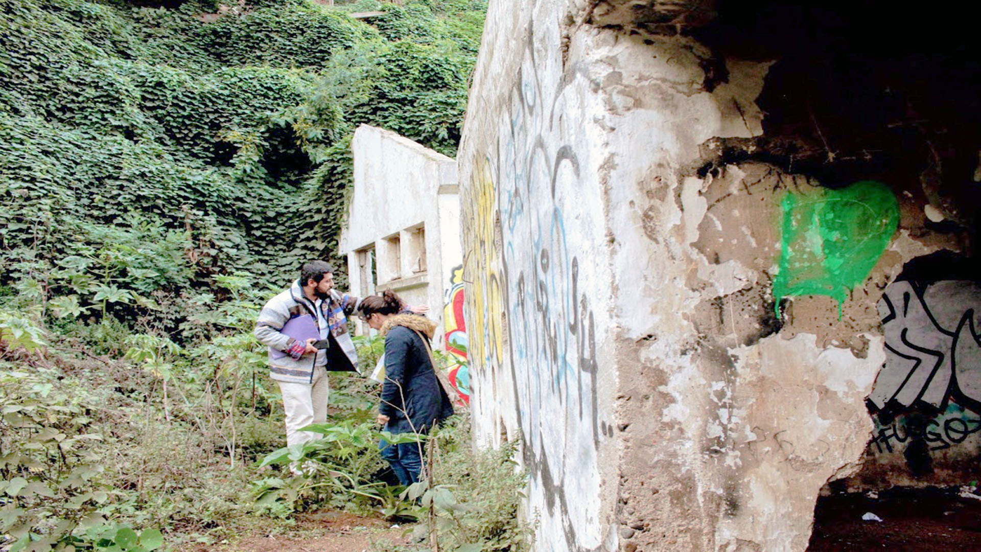 Organizaciones del cerro Cordillera presentan anteproyecto para recuperar el Auditorio Alfredo Guillermo Bravo
