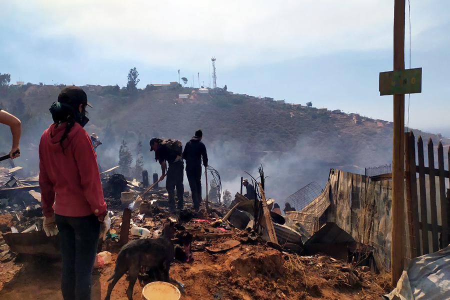 Municipio porteño interpuso querella criminal contra quienes resulten responsables por delito de incendios en Valparaíso