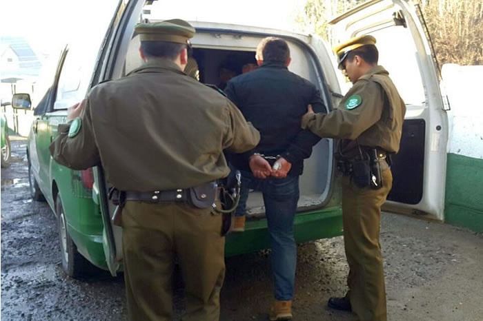 Carabinero es detenido por robo y presunto microtráfico de drogas en Valparaíso