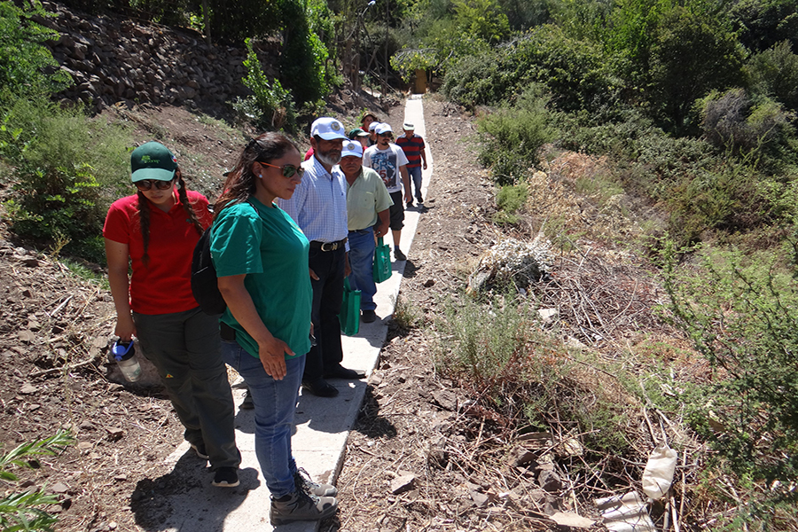 Conaf inició trabajo con vecinos para prevenir incendios forestales en el cerro El Llano de Putaendo