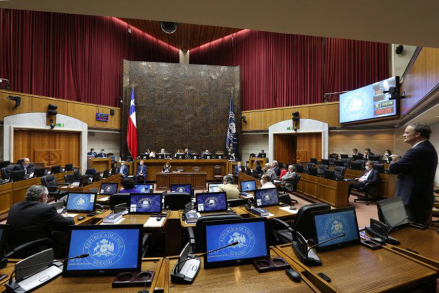Comisión Mixta declara admisible proyectos que aplazan el permiso de circulación y la revisión técnica