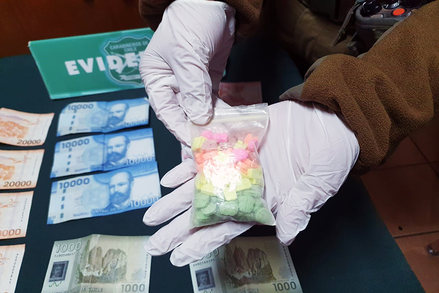 En pleno toque de queda: diversas drogas fueron decomisadas en una fiscalización vehicular en Viña del Mar