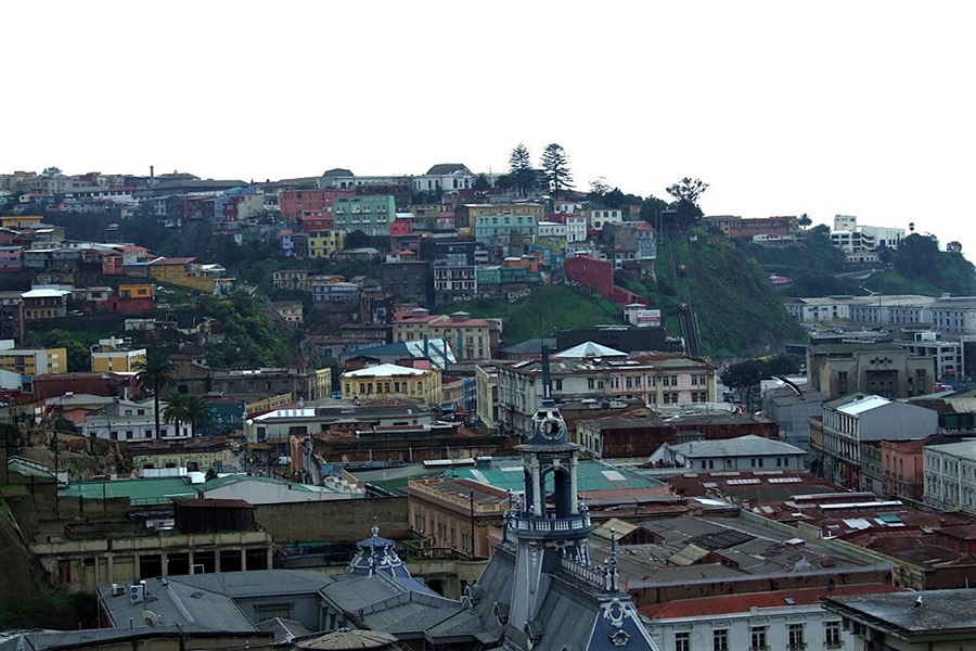 Estudio identifica zonas de alto riesgo de contagios de COVID-19 en Valparaíso