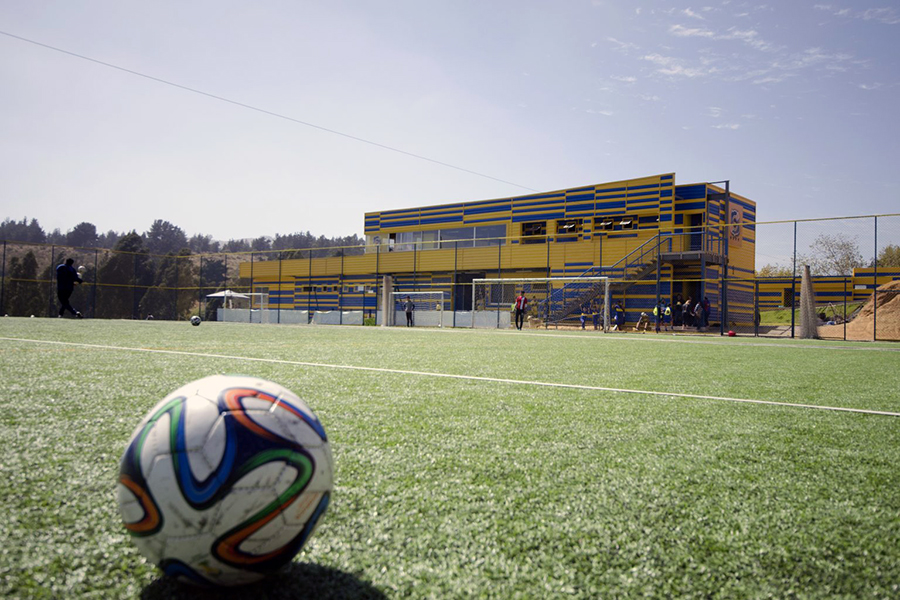 ALCALDE DE CONCÓN HACE UN LLAMADO A AUTORIDADES PARA DETENER ENTRENAMIENTOS DE FÚTBOL EN LA COMUNA