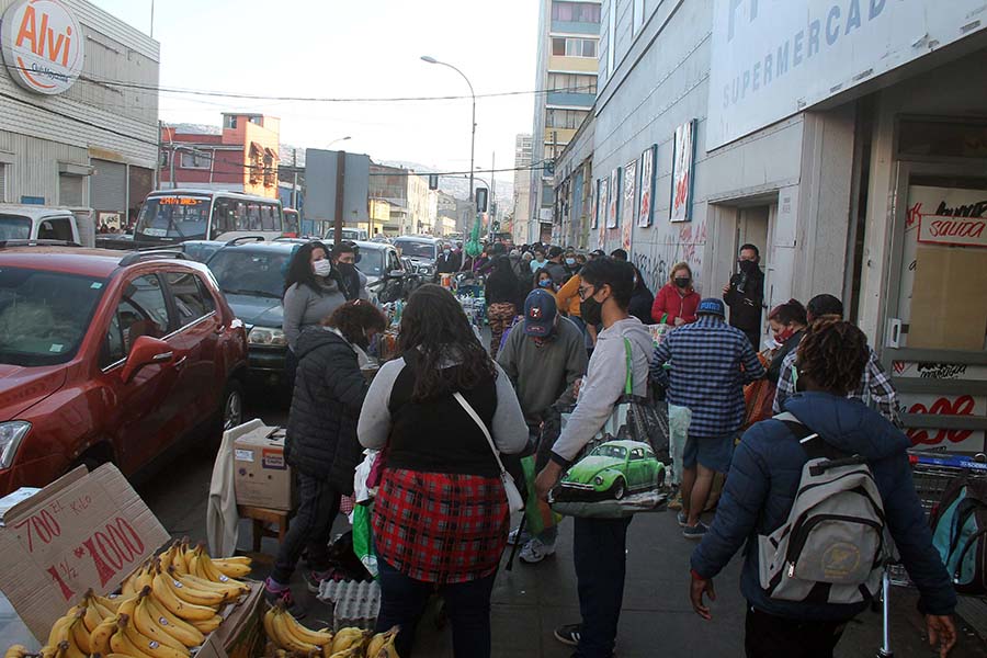 Autoridades realizan enérgico llamado a no concurrir al comercio y evitar aglomeraciones ante cuarentena
