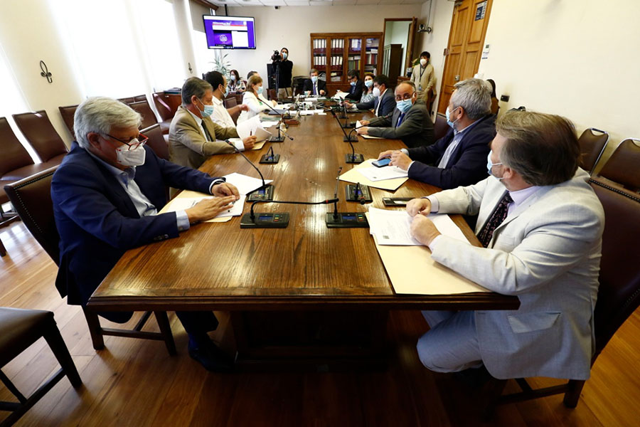 Hacienda inició tramitación del proyecto de reajuste del Sector Público