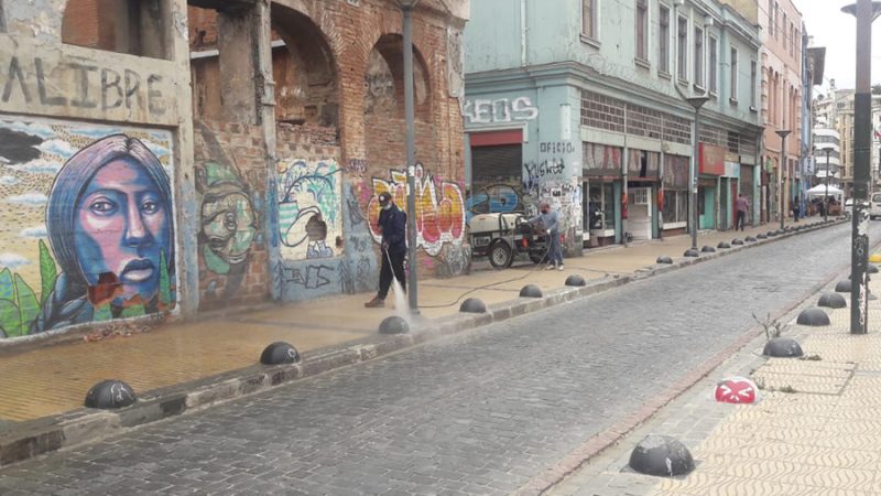 Se intensifican operativos de sanitización e hidrolavado en distintos puntos de Valparaíso