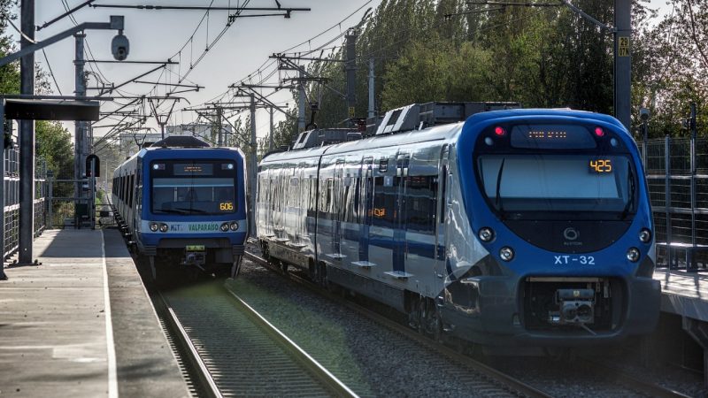 Tren Limache-Puerto amplía horario de funcionamiento tras cambio en el horario de toque de queda