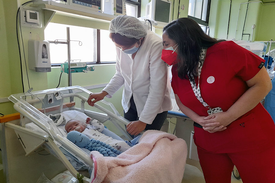 Con primer Lactario Móvil de la región, Hospital Dr. Gustavo Fricke SSVQ  celebra Semana de la Lactancia Materna