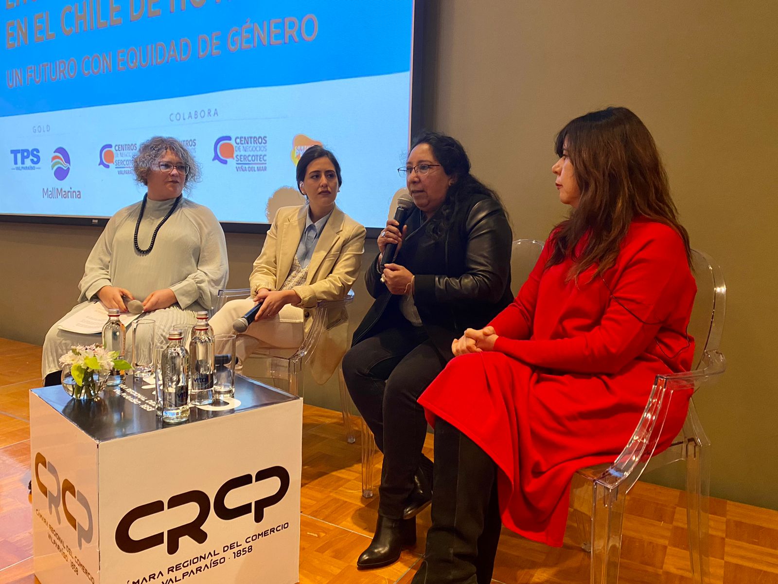 CRCP celebró el 19° Encuentro de Mujeres en el Chile de Hoy poniendo foco en la importancia del impulso a los emprendimientos femeninos