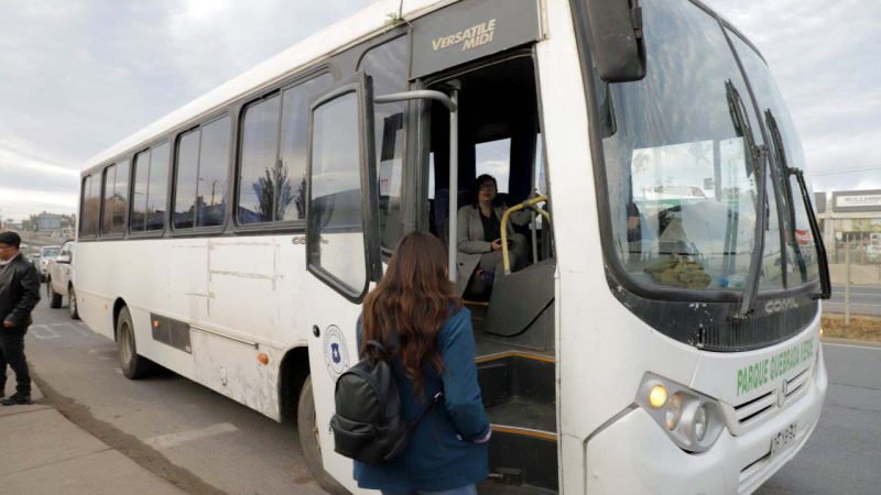 Comunidad hace positivo balance a buses de refuerzo implementados en Laguna Verde y Placilla