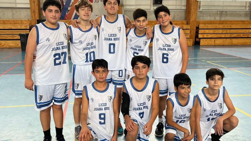 Equipo Sub-14 de varones de Liceo Juana Ross gana campeonato de básquetbol de Valparaíso