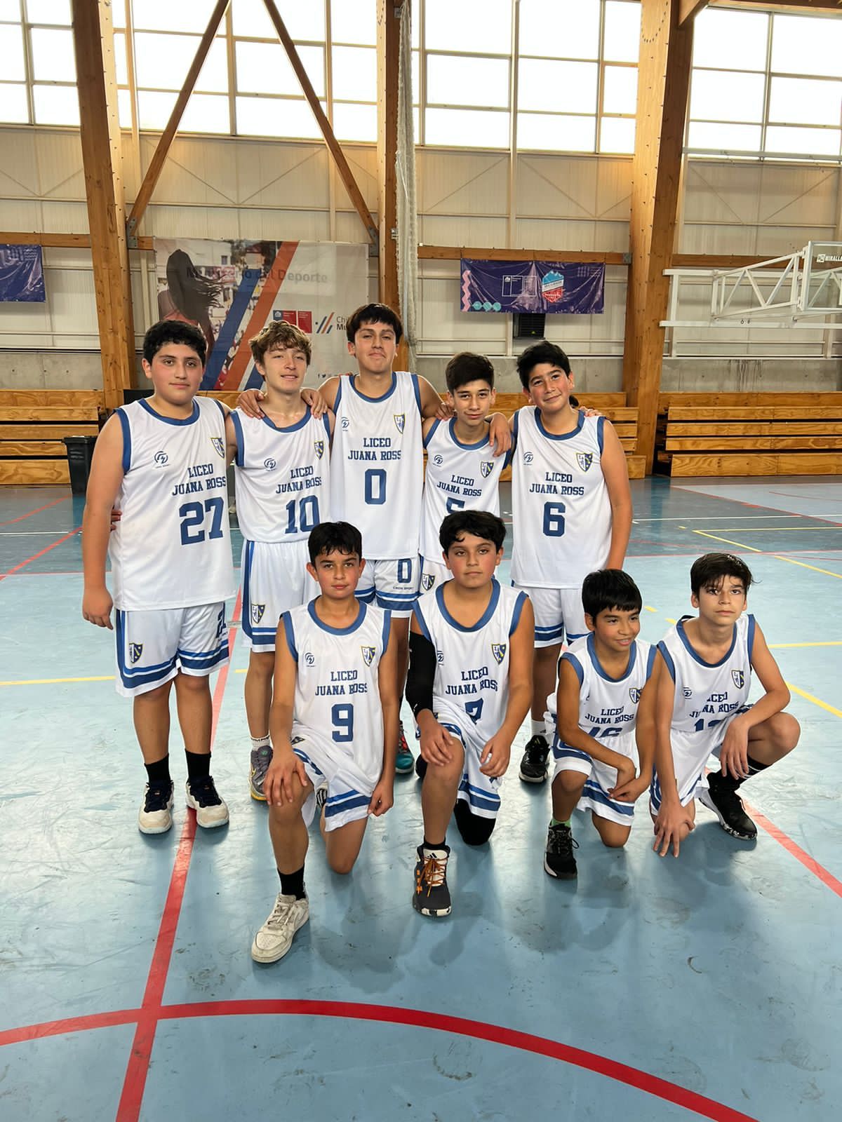 Equipo Sub-14 de varones de Liceo Juana Ross gana campeonato de básquetbol de Valparaíso