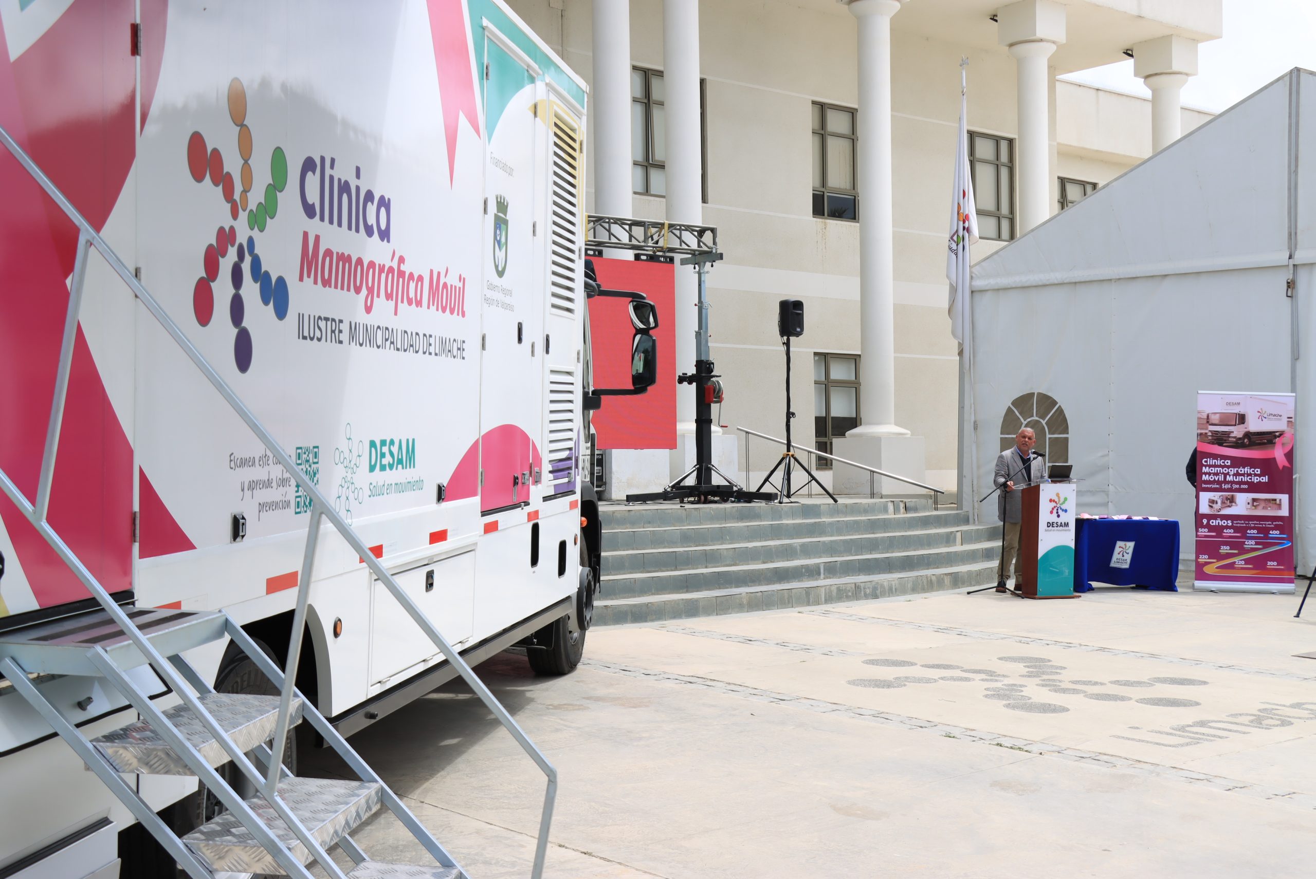 Inauguran anhelado mamógrafo móvil y clínica veterinaria en Limache